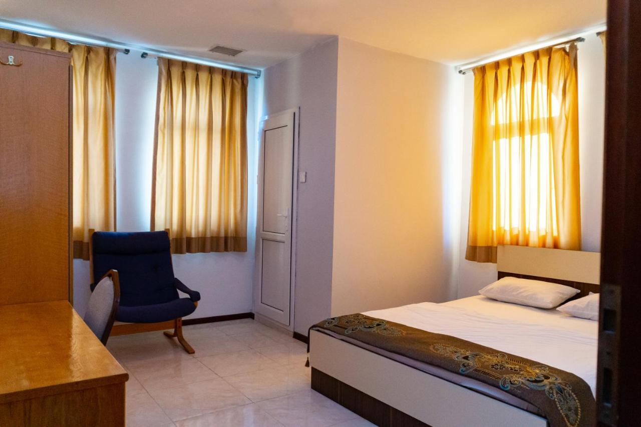 White Horse Hotel Baku Extérieur photo