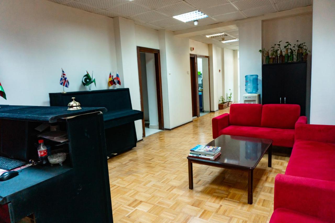 White Horse Hotel Baku Extérieur photo