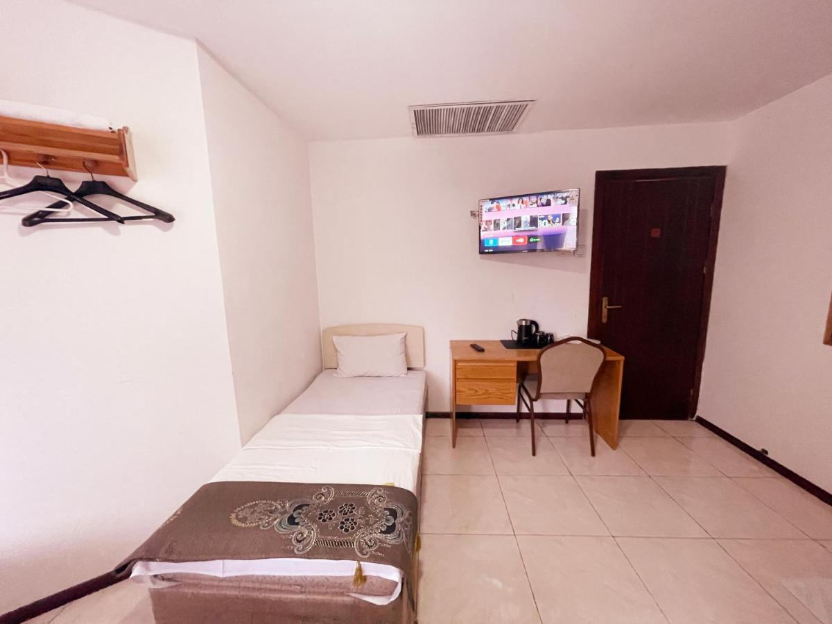 White Horse Hotel Baku Extérieur photo